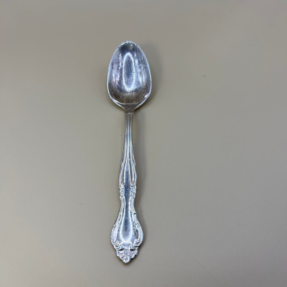 1 Tea Spoon Teaspoon Affection Silverplate  Oneida Canada 6 in